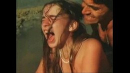 Primo fica sozinho na praia com priminha inocente e faz sexo a força com a novinha