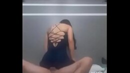 Cunhada gata chega da festa nem tira o vestido senta e rebola gostoso na piroca do cunhado