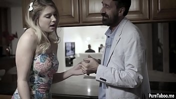 Videos de incesto genro fodendo a buceta da namorada e da sogra