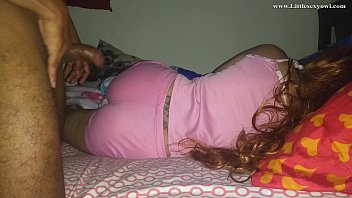 Sexy hot abusando da novinha enquanto dorme