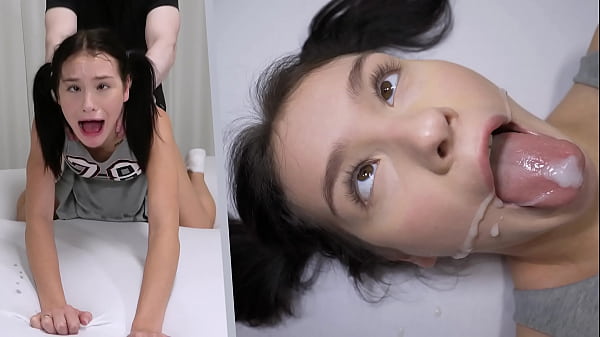 Sexo hardcore da ninfeta dando sua bucetinha melada