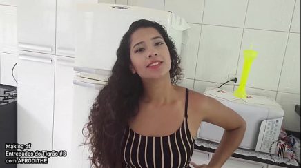 Brasileirinha morena piranha no xvideos fodendo com vontade