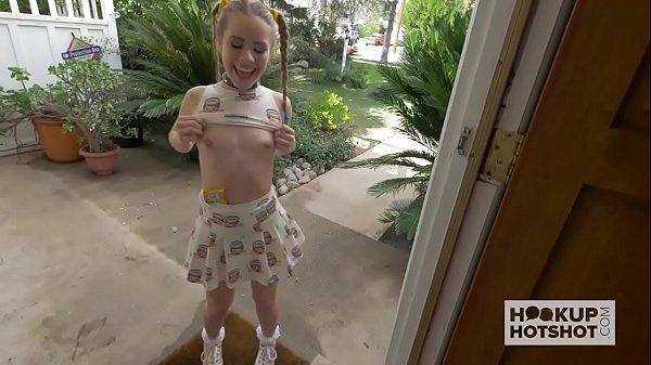Pai Fazendo Sexo Com A Filha Pequena Se Encontra Com Estranho Da Internet